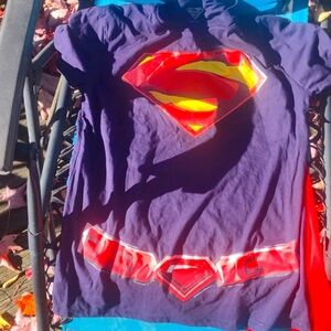 Superman blue ladies size m tee shirt with red cape in back great for Halloween